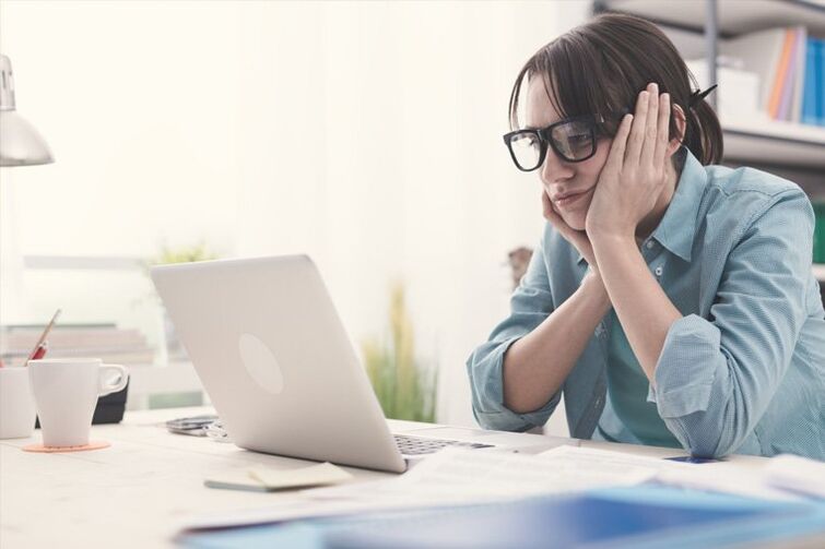 Pour les calculs de calories quotidiens avec une bonne nutrition, vous devez également prendre en compte le travail de bureau